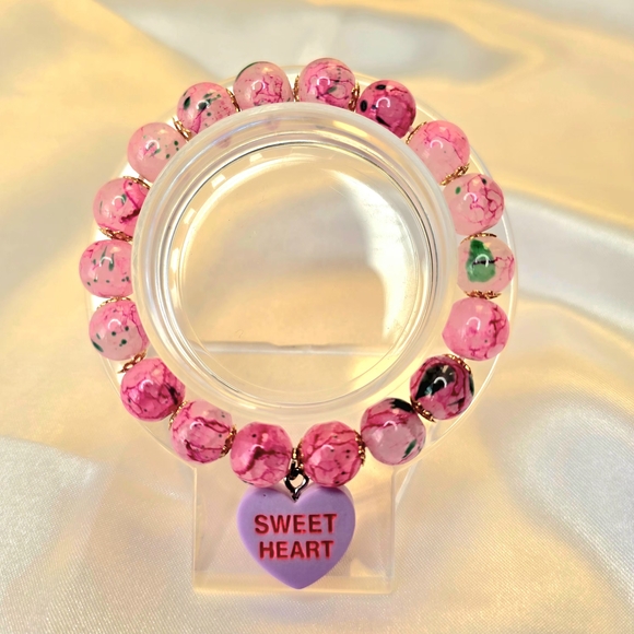 2 Pcs. Pink Beaded Bracelets with Sweet Heart Charm - Picture 3 of 5